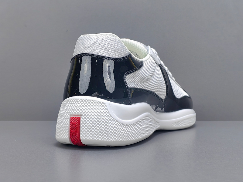 Pra*a Sneakers