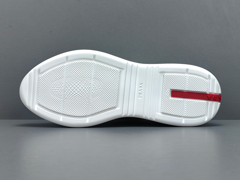 Pra*a Sneakers