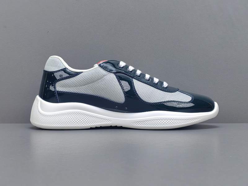 Pra*a Sneakers