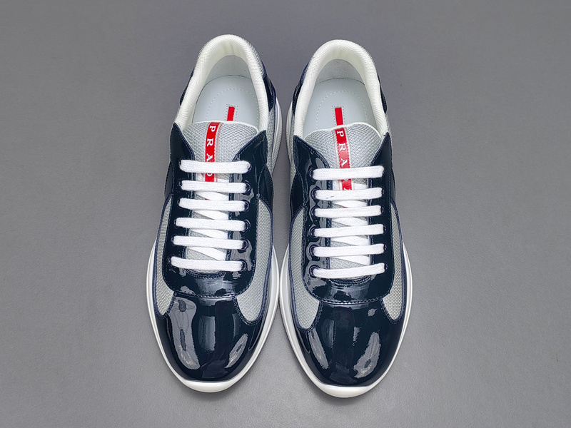 Pra*a Sneakers
