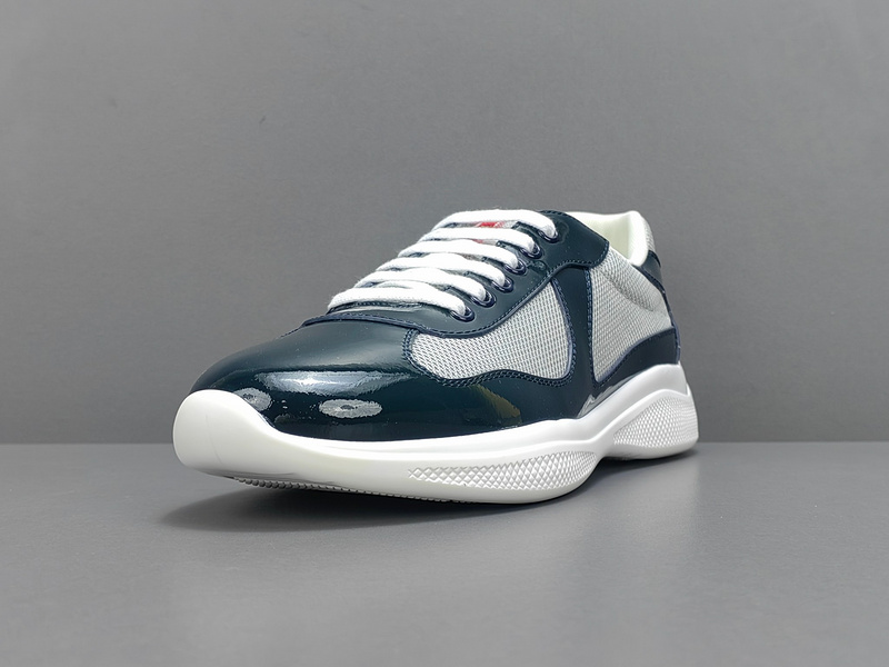 Pra*a Sneakers