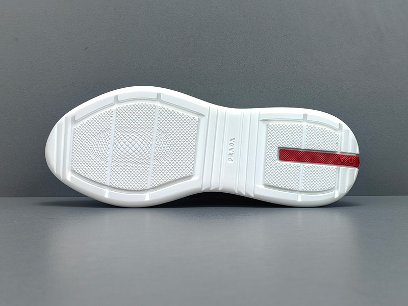Pra*a Sneakers