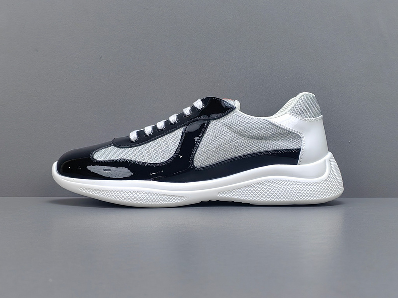 Pra*a Sneakers