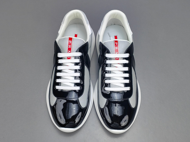 Pra*a Sneakers