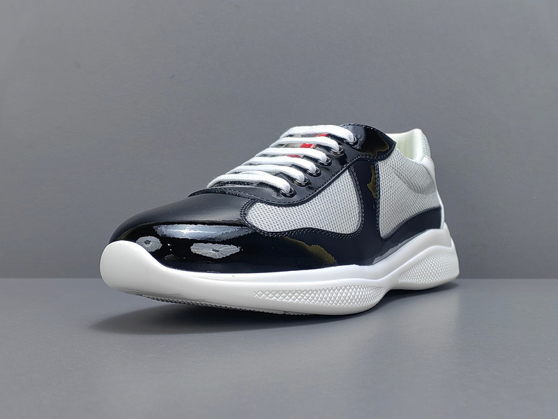 Pra*a Sneakers