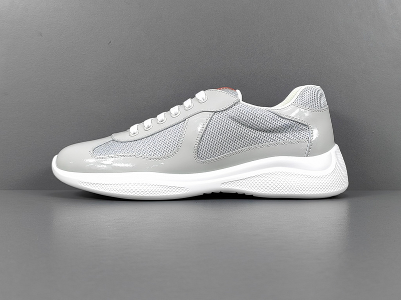 Pra*a Sneakers