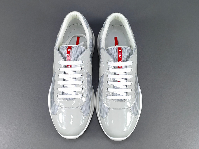 Pra*a Sneakers