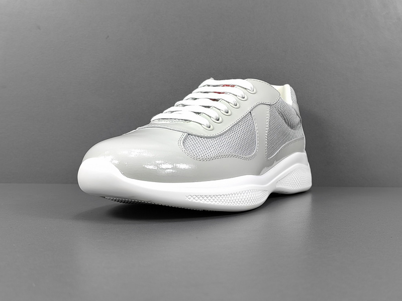 Pra*a Sneakers