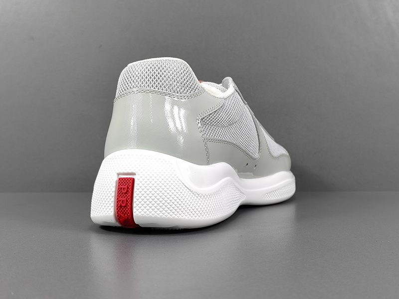 Pra*a Sneakers