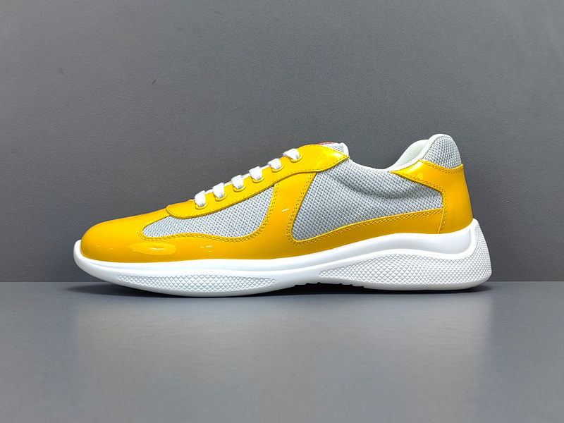 Pra*a Sneakers