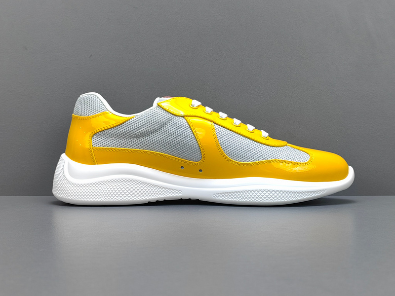 Pra*a Sneakers