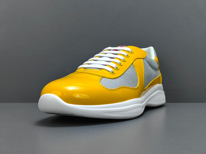 Pra*a Sneakers