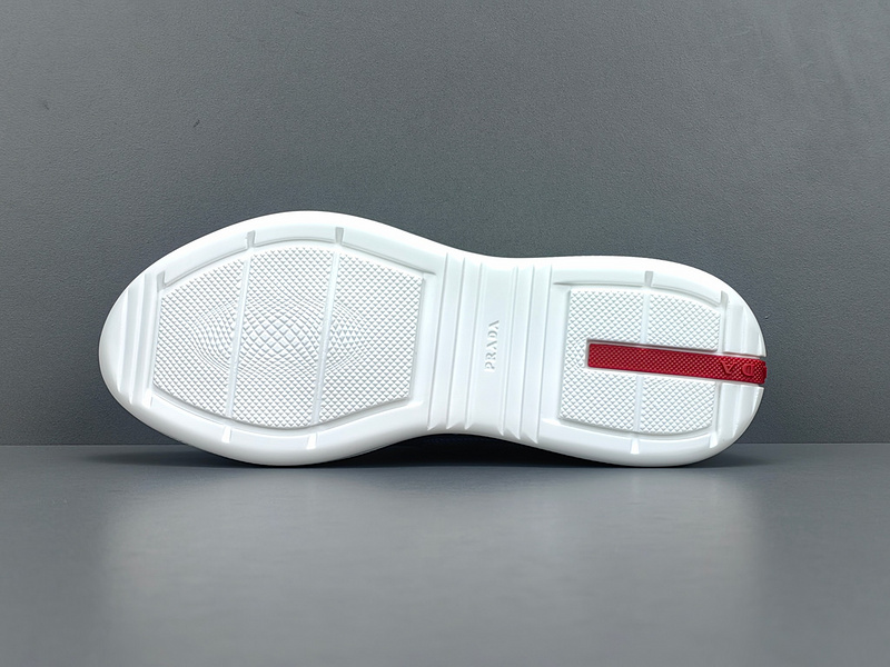 Pra*a Sneakers
