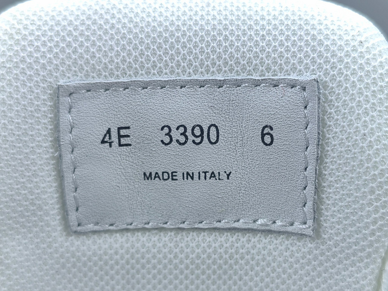 Pra*a Sneakers