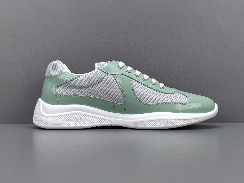 Pra*a Sneakers