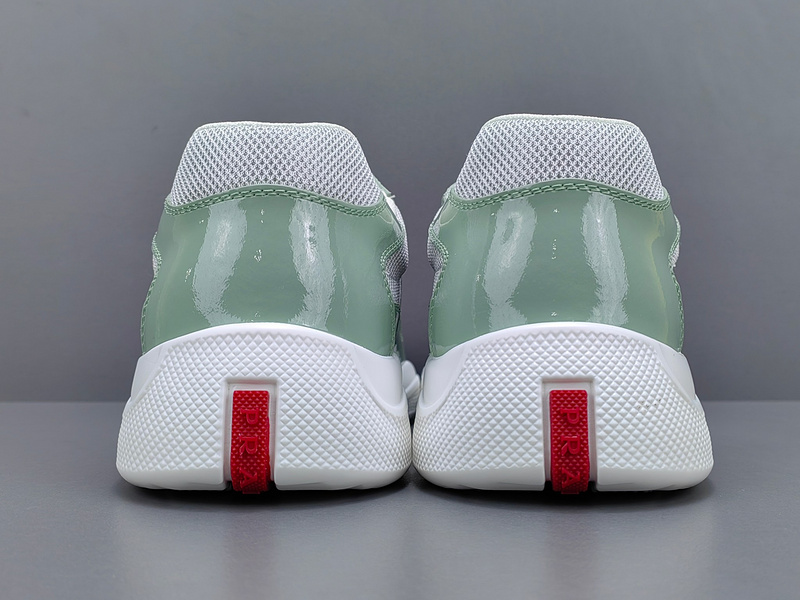 Pra*a Sneakers