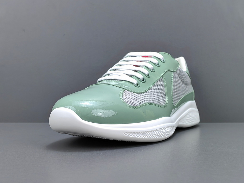 Pra*a Sneakers