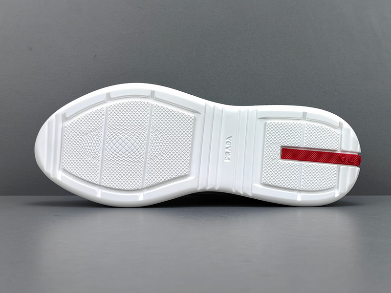 Pra*a Sneakers