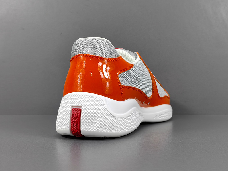 Pra*a Sneakers
