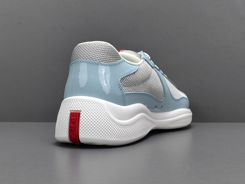 Pra*a Sneakers