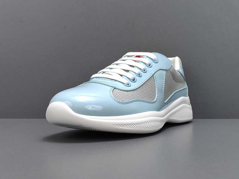 Pra*a Sneakers