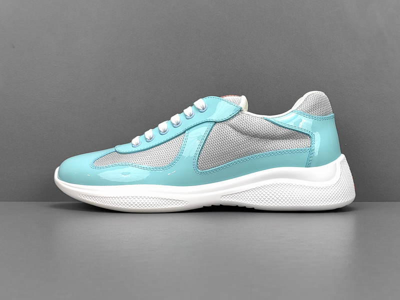 Pra*a Sneakers