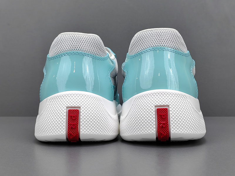 Pra*a Sneakers