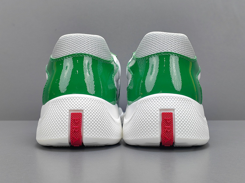 Pra*a Sneakers