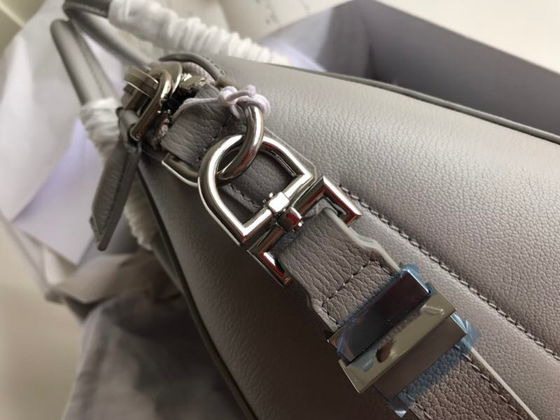 G1uenchy antigona tote-33*18*26cm