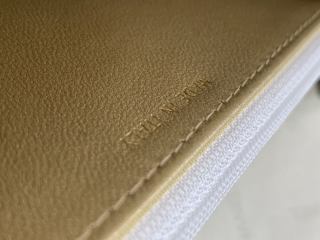 Ch@nel Wallet On Chain-19*12*3.5CM