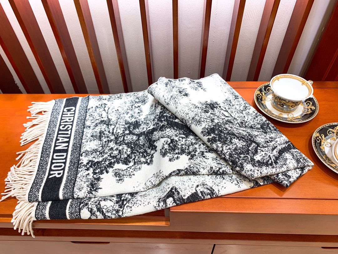 D*or cashmere ddraped blanket-140 x 140cm