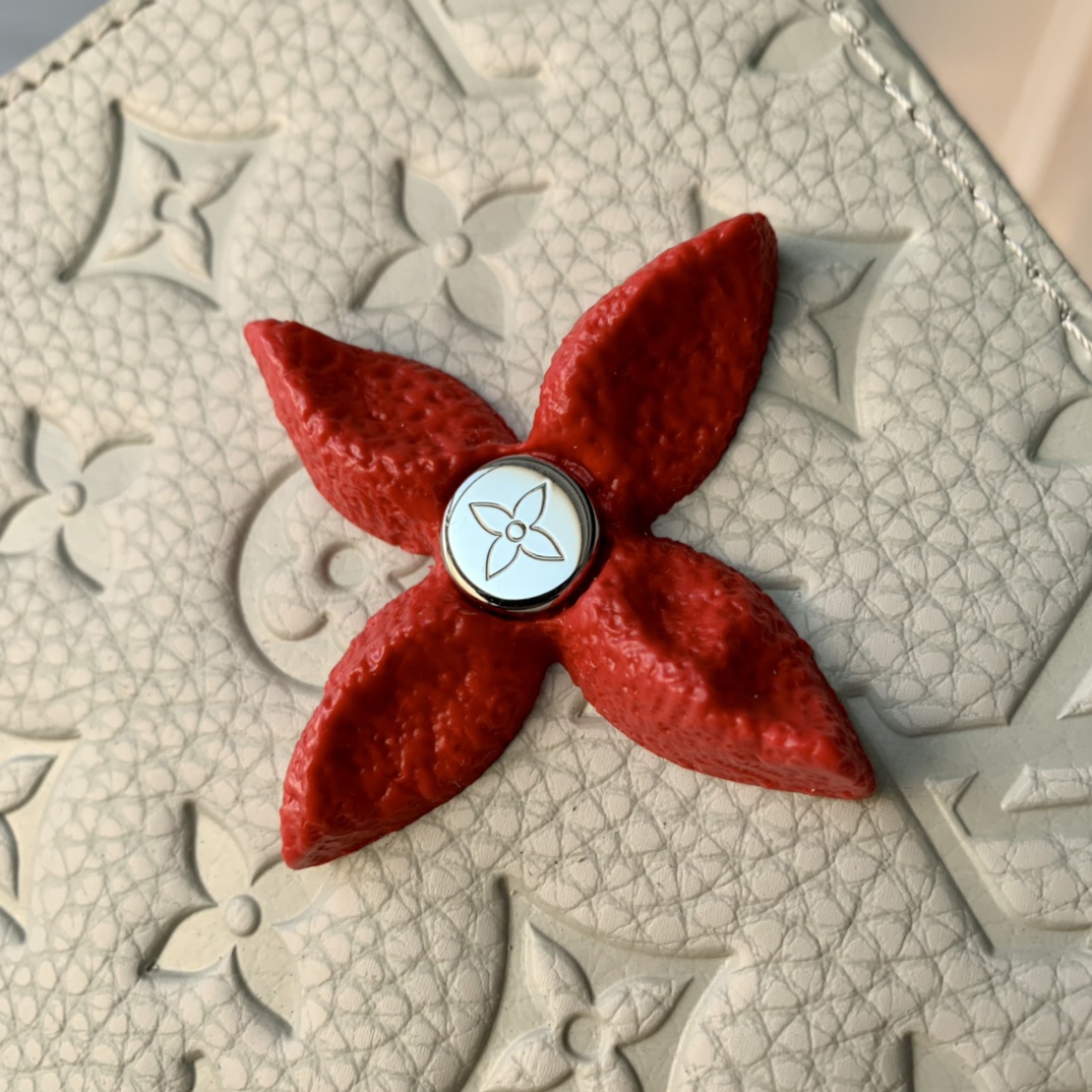 l0*is V*t0n m81556 pouch-29*15*9cm