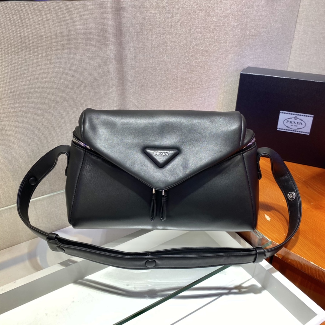 Pra*a lambskin shoulder bag-1bc165-32*21*12cm