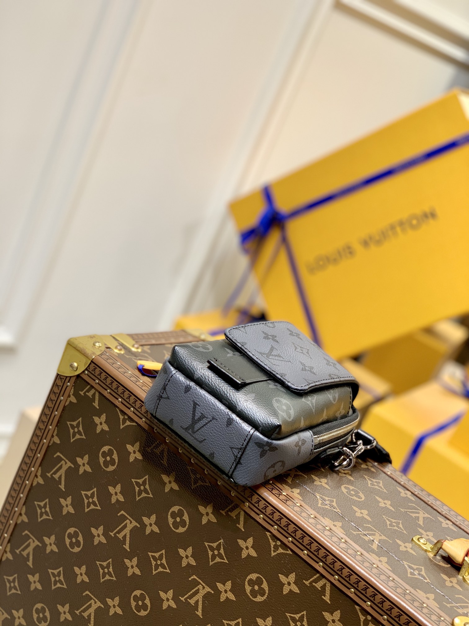 l0*is V*t0n flap double-m81005-11*18*8cm