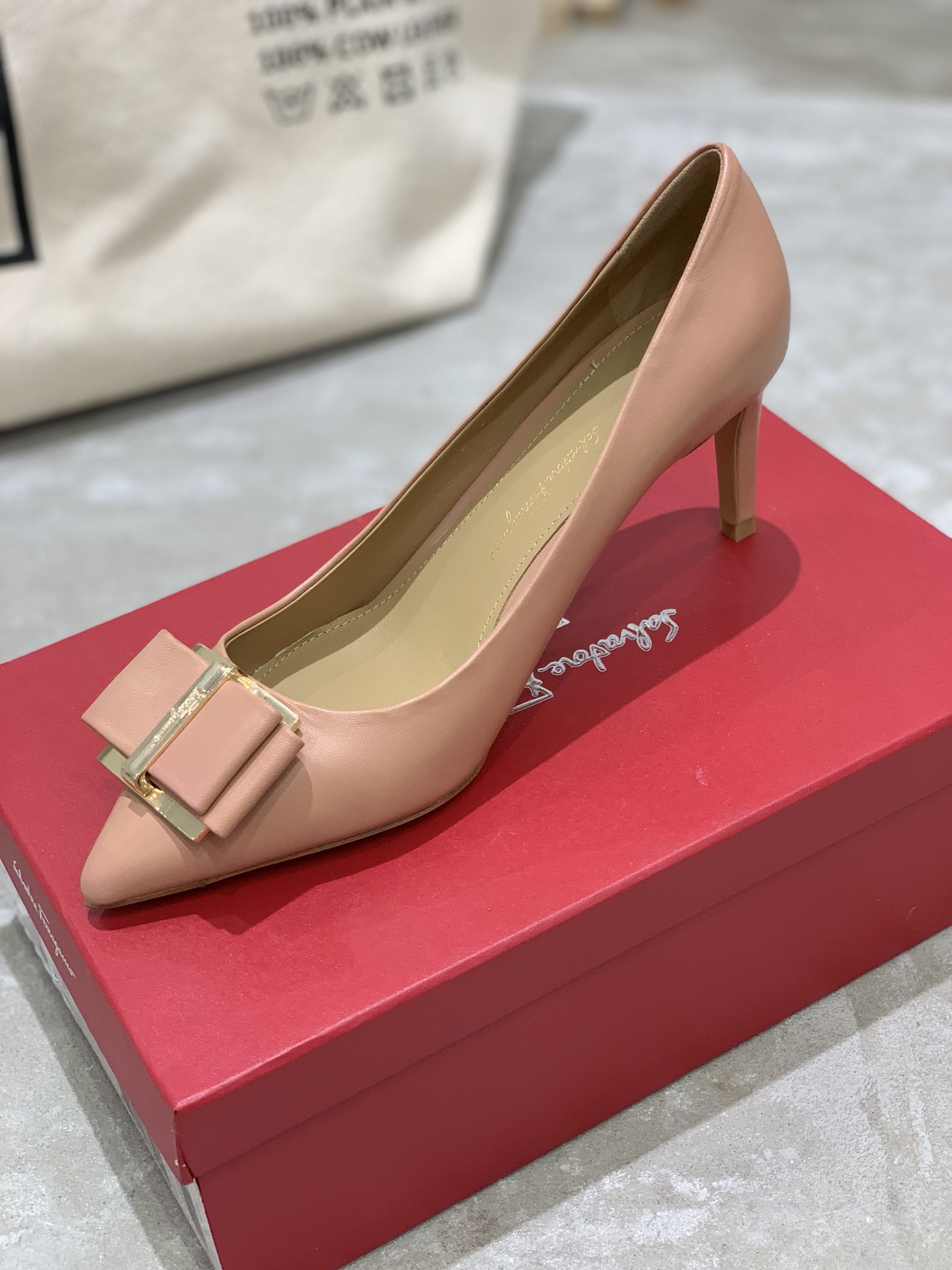 Salvatore Ferragamo-7CM