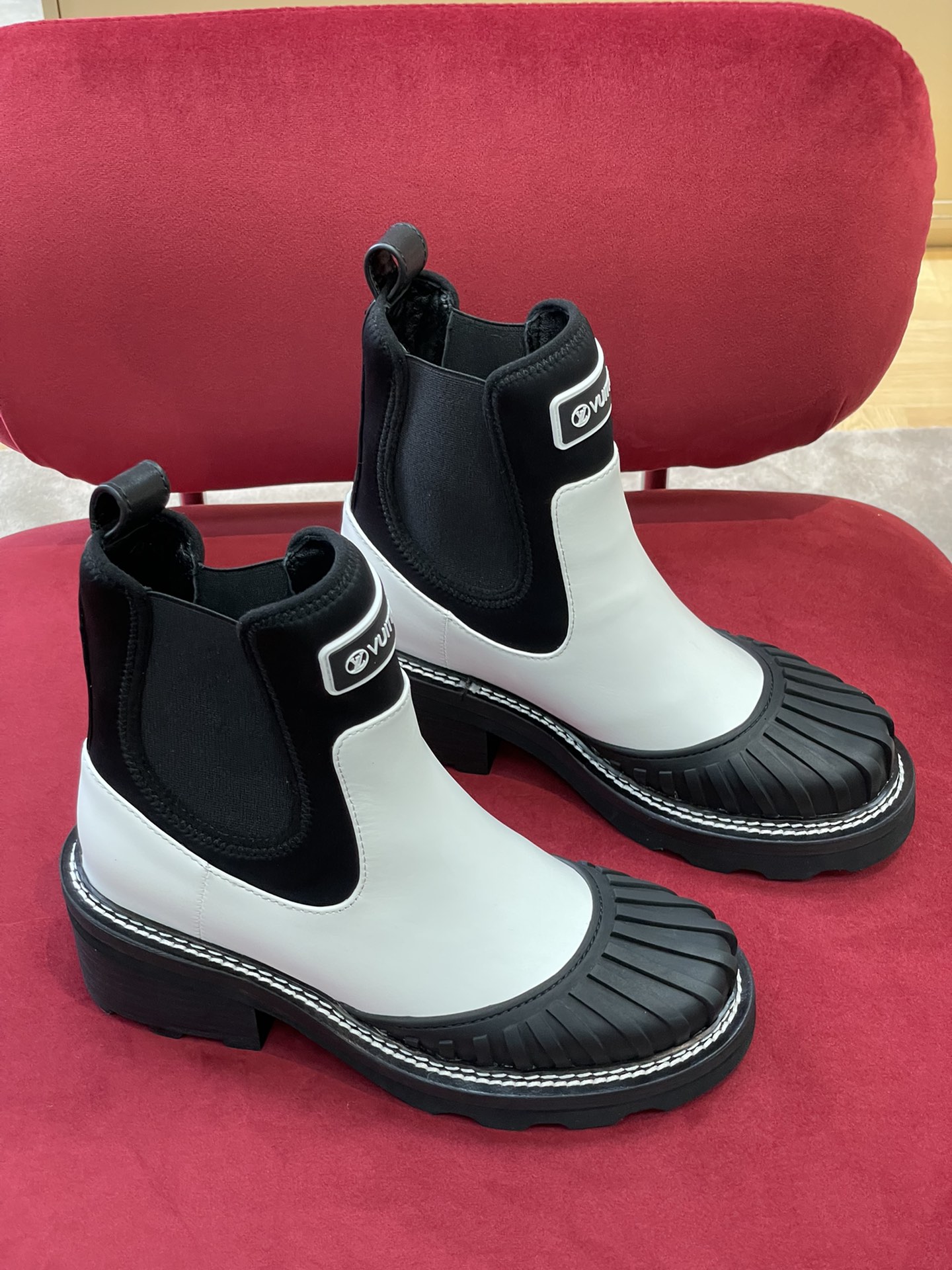 l0*is V*t0n beaubourg boots