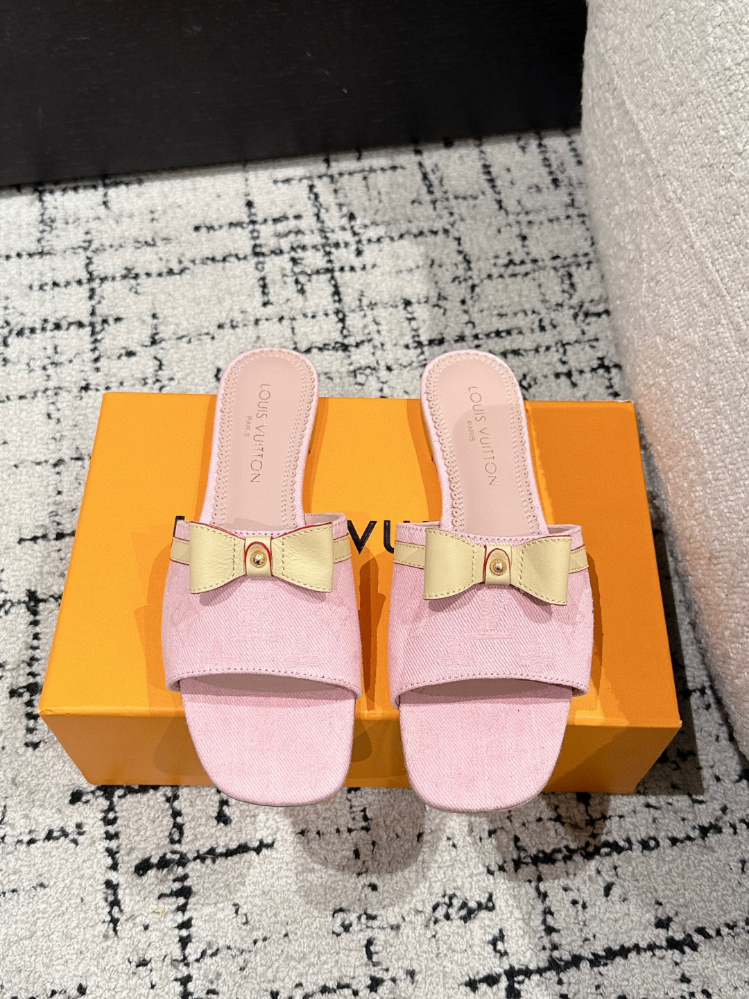 L0vis Vvtt0n 25SS Sandals