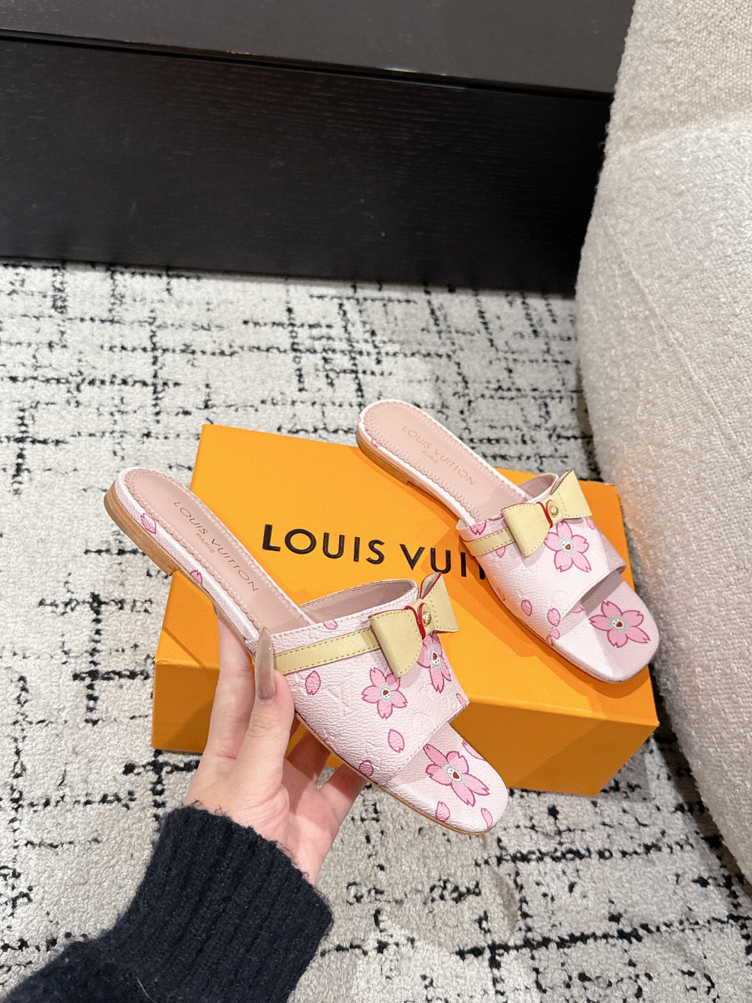 L0vis Vvtt0n 25SS Sandals