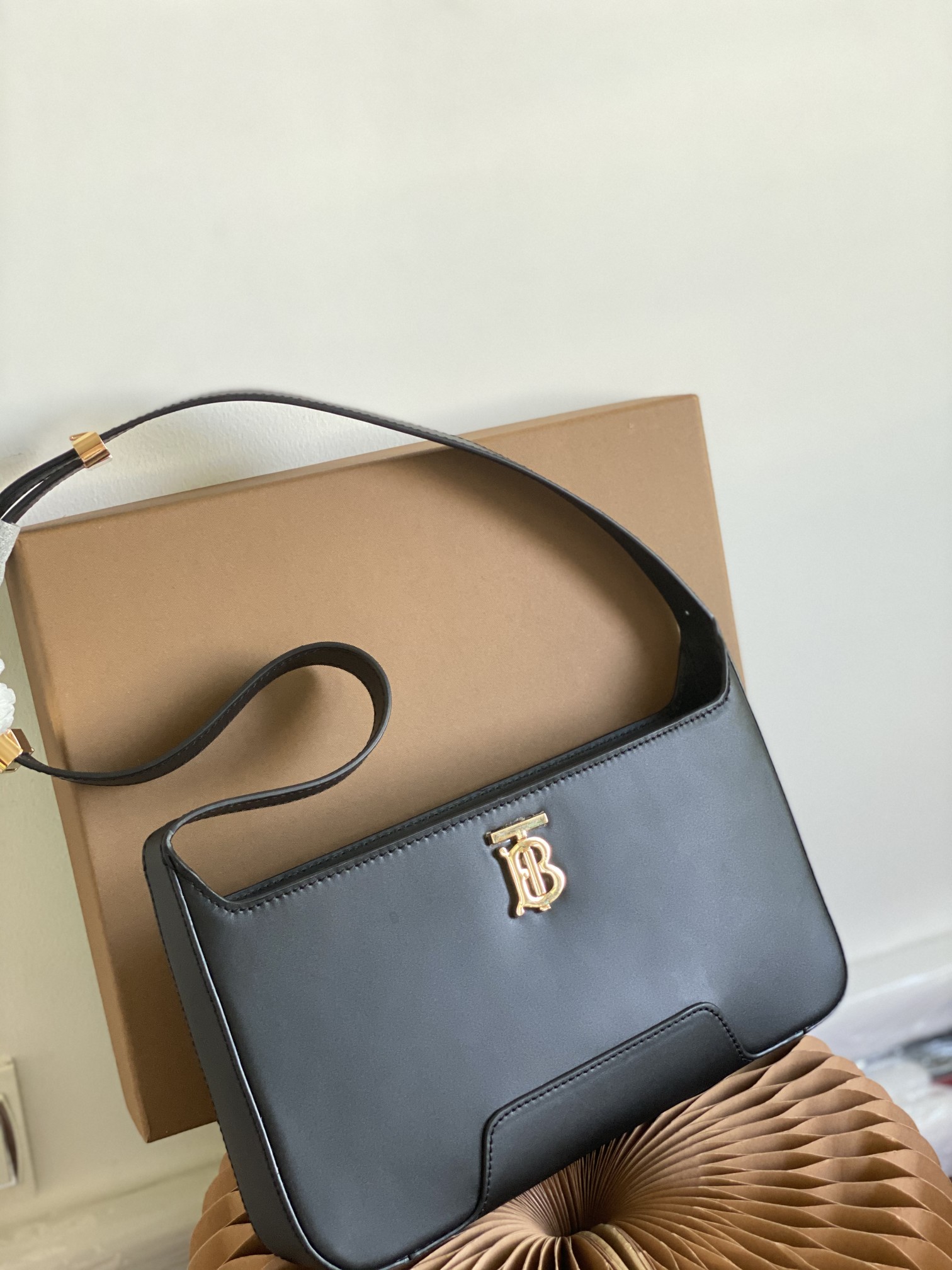 B**rry thomas B**rry bag-28 x 5 x 14cm