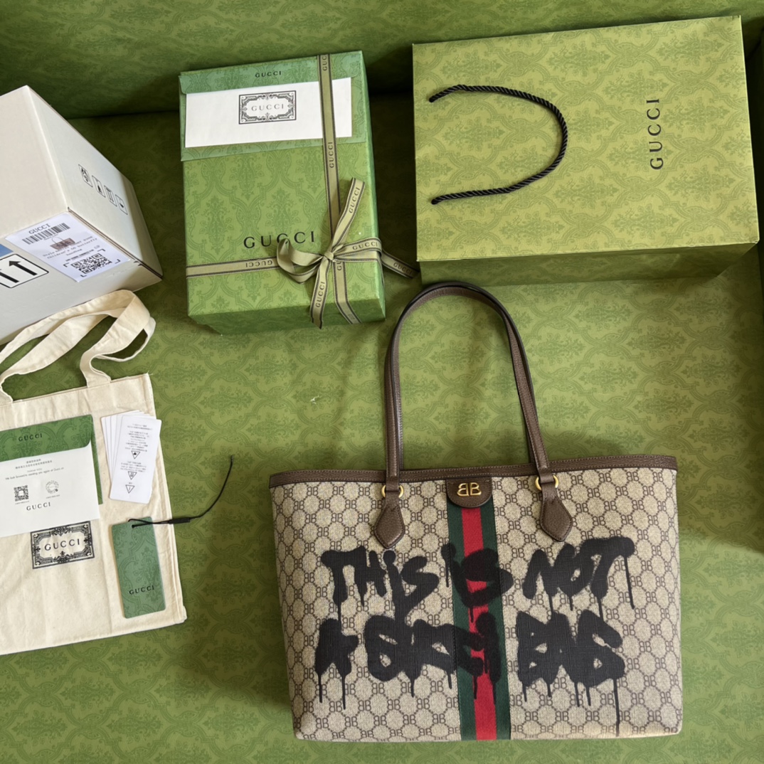 G*u*i top handle-38*28*14cm