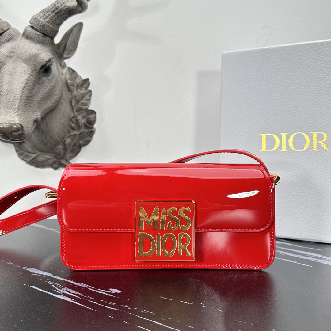 D*or miss D*or allover bag-22*11*6cm