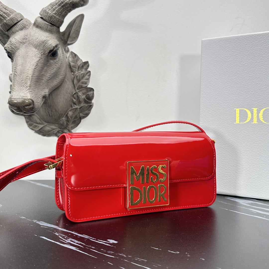 D*or miss D*or allover bag-22*11*6cm
