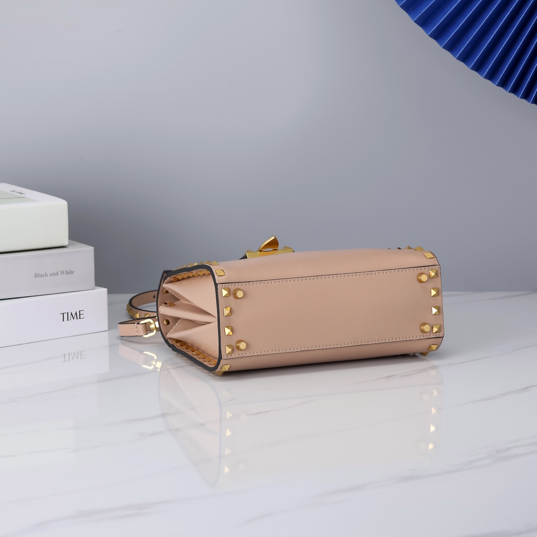 Va1e*ntin0 garavani rockstud alcove-22*17*9cm