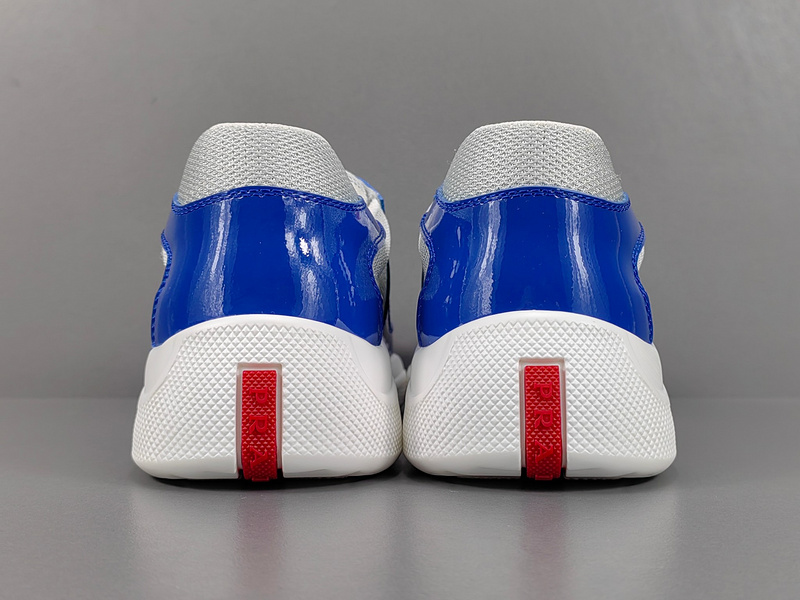 Pra*a Sneakers