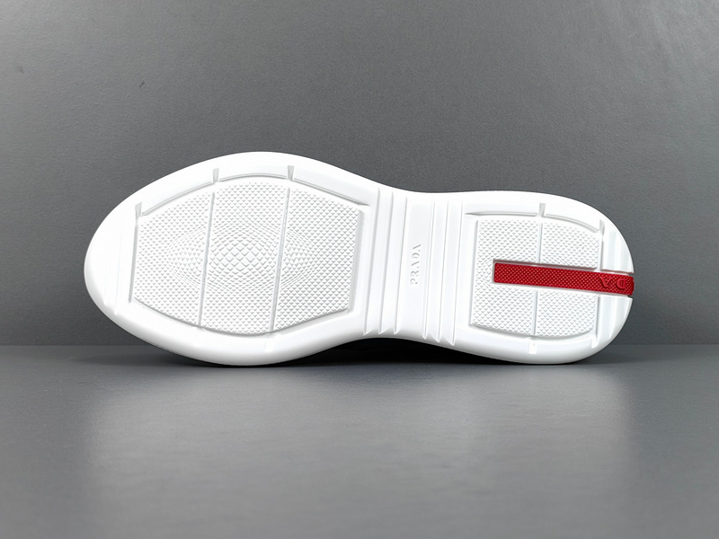 Pra*a Sneakers
