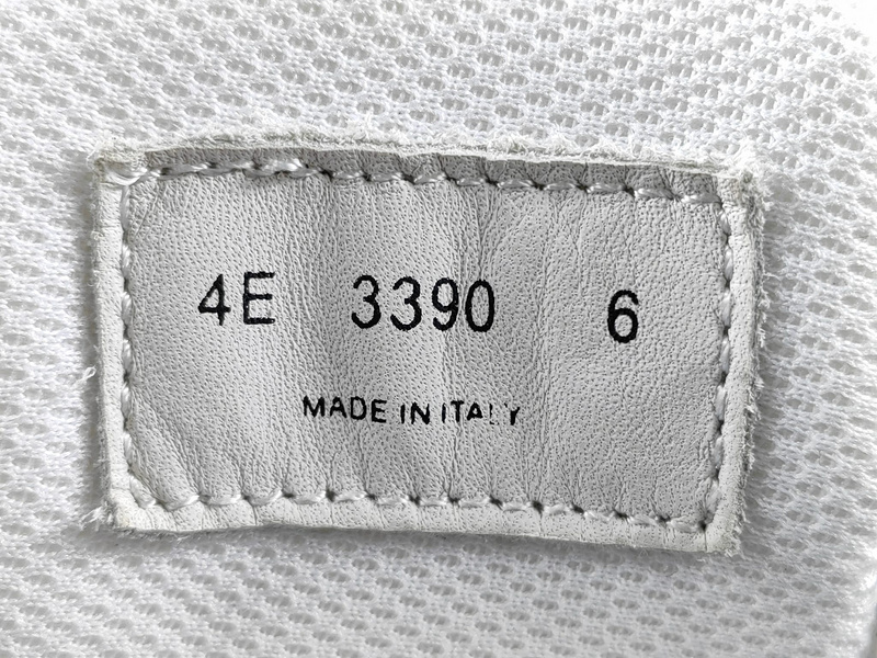 Pra*a Sneakers