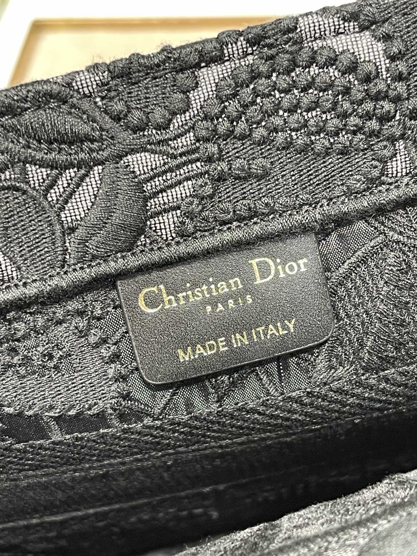 D*or small book tote-26*8*22cm