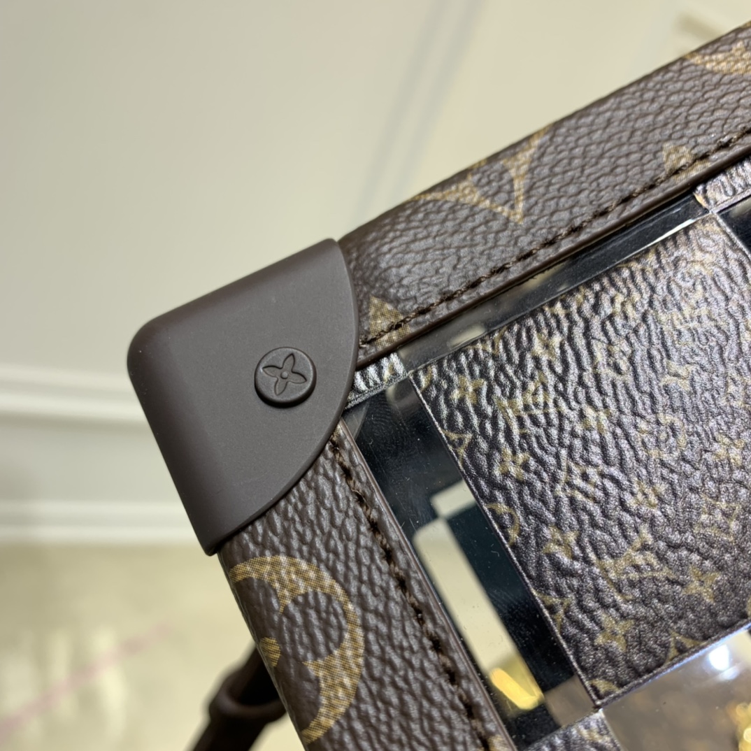 l0*is V*t0n soft trunk-m20233-25x17x9.5m