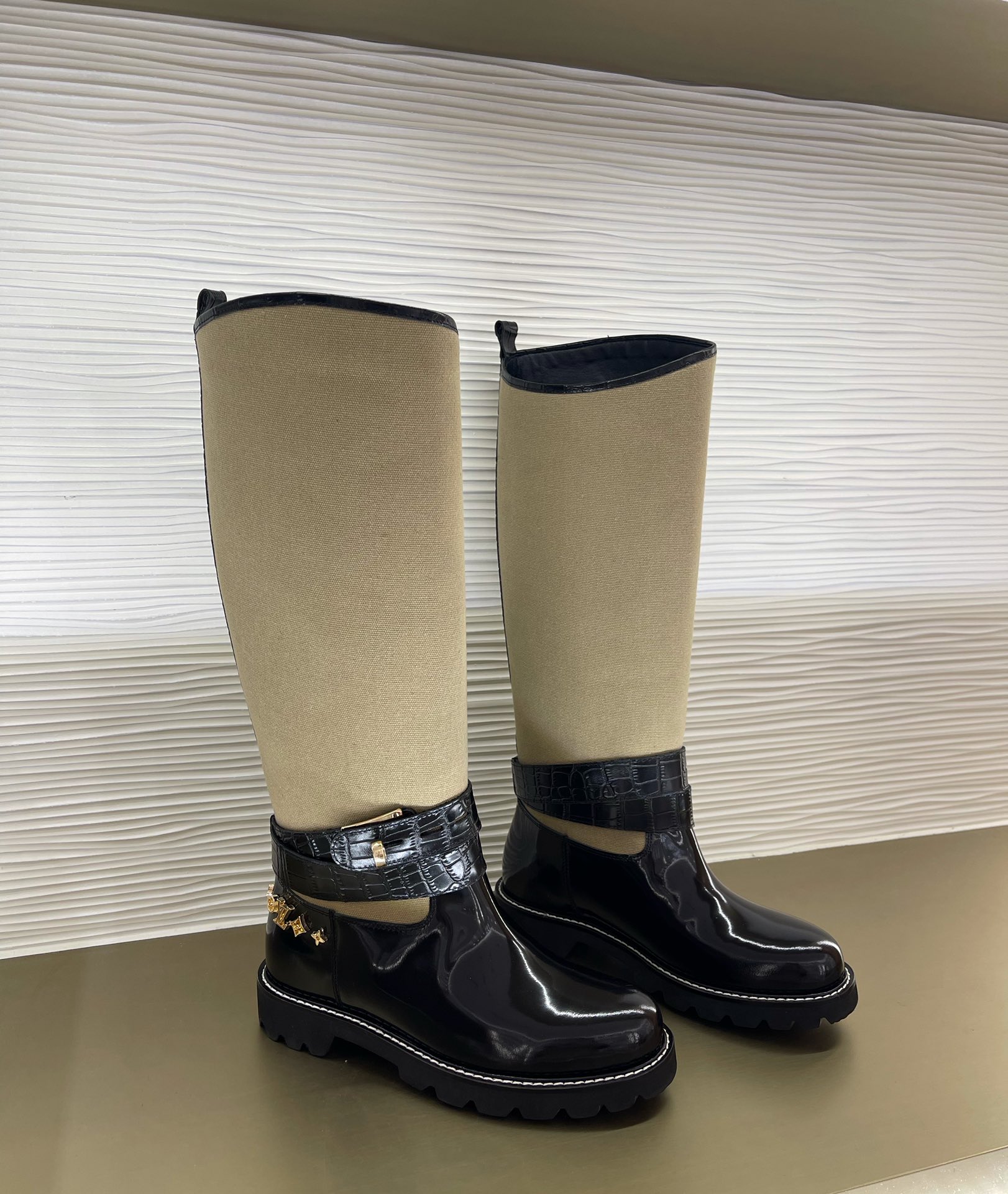 l0*is V*t0n boots(eu35-42)