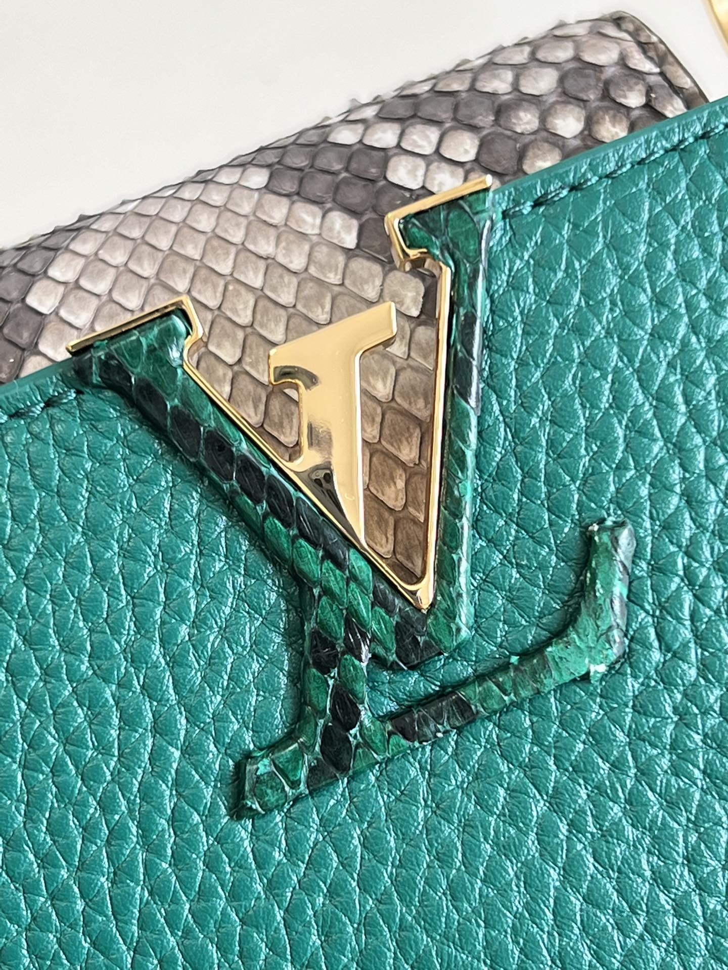 l0*is V*t0n mini capucines handlebag-21*14*8cm